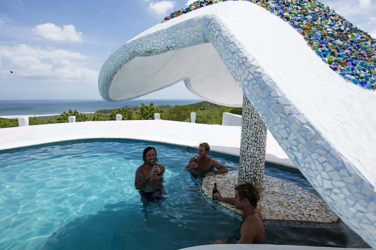 Two Brothers Surf Resort Tola Eksteriør billede